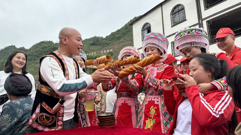 威信縣紅色文化旅游節(jié)活動.jpg